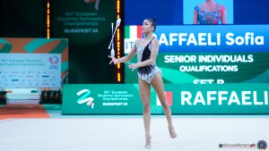 raffaeli sofia ita sfe09551 copia simone ferraro ph